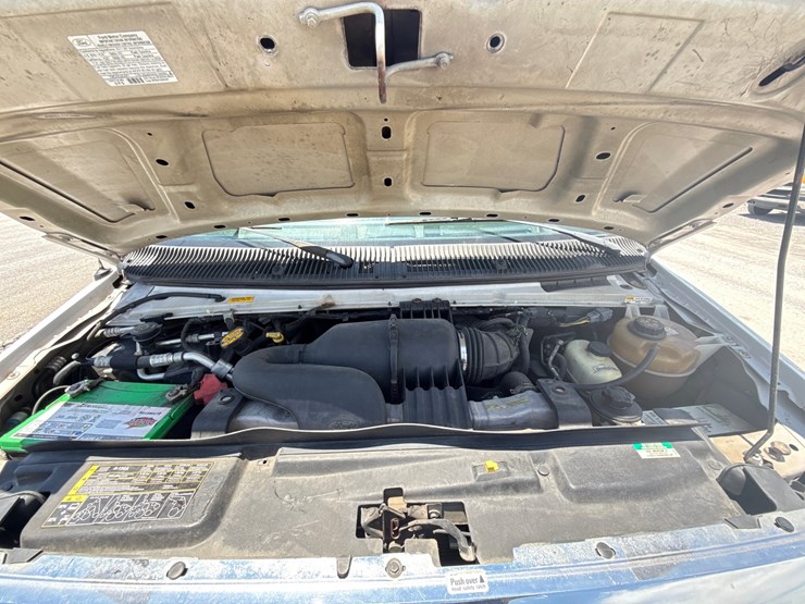 2011-ford-e450-image-8