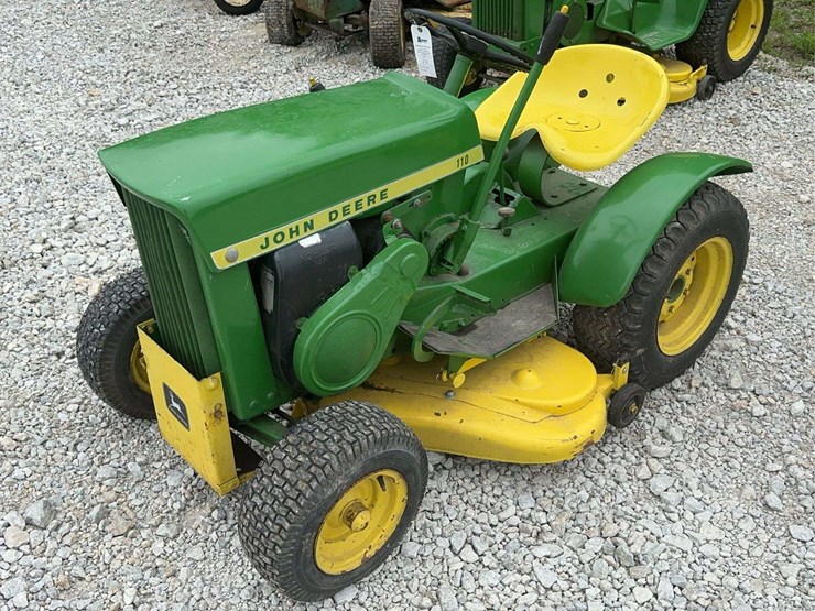 1967-john-deere-110-image-1