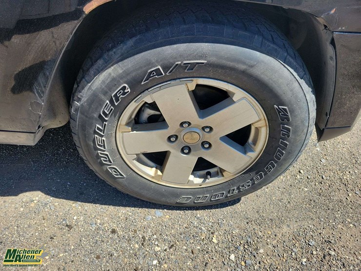 2008-jeep-grand-cherokee-image-12