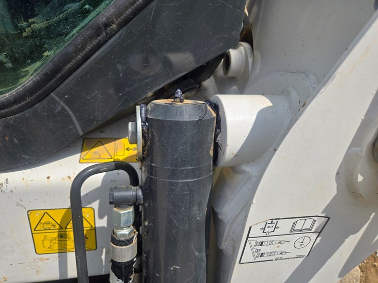 2024-bobcat-t650-image-72