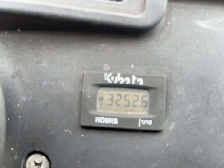 kubota-zd326-image-14