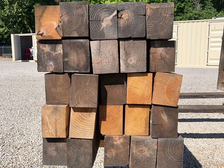 (25)-4"-x-5"-x-142"-reclaimed-fir-image-2