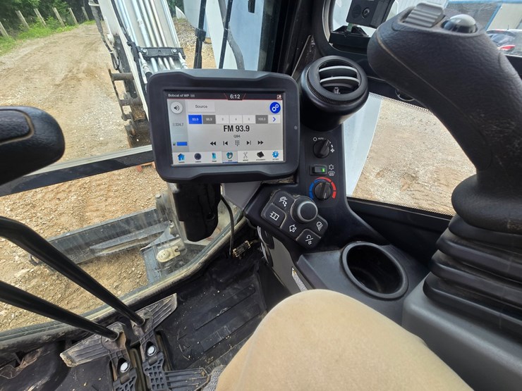 2023-bobcat-e35i-image-36