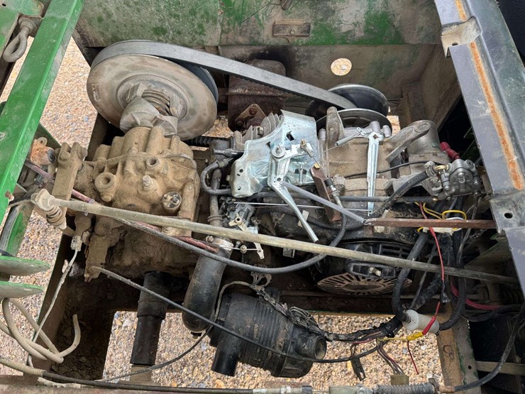 john-deere-gator-image-18