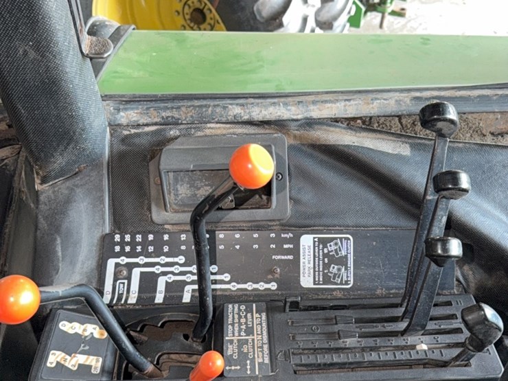 john-deere-4440-image-35