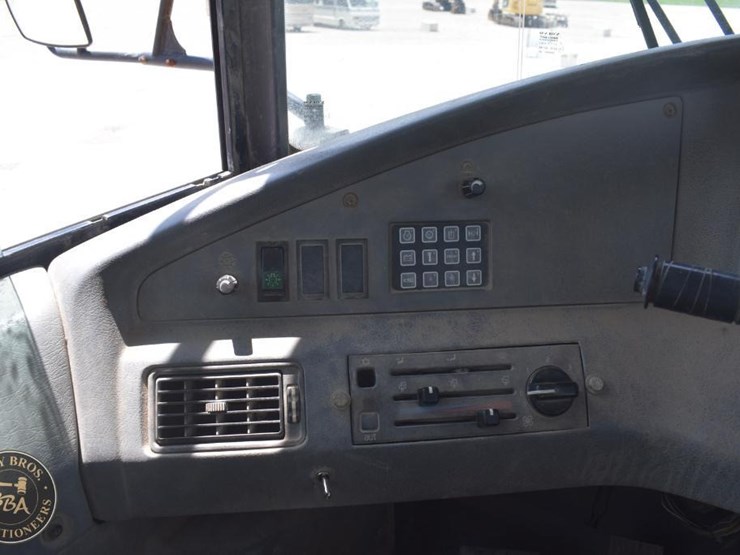 2006-volvo-a40d-image-66
