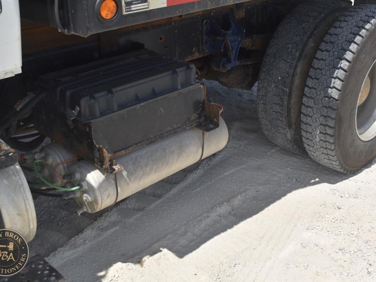 2012-international-durastar-4400-image-18