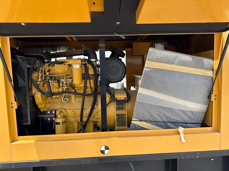 2006-caterpillar-d60-image-6