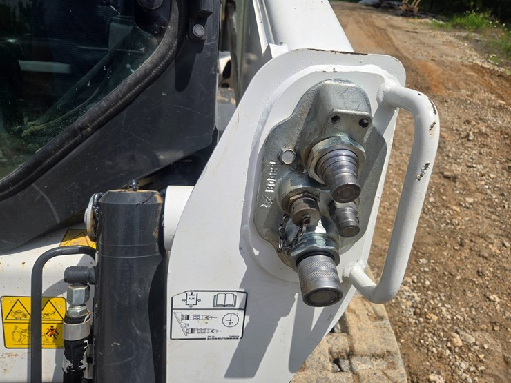 2024-bobcat-t650-image-73