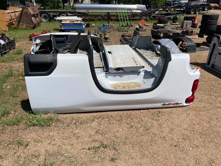 #7418-•-2020-and-newer-chevrolet-take-off-box-with-tailgate-(antigo,-wi)-image-10