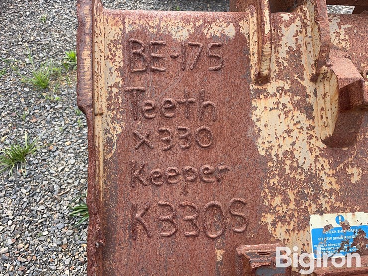2004-geith-volvo-s2-48”-excavator-bucket-image-17