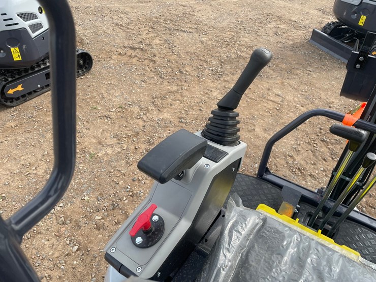 #2032-•-unused-2026-ats-mini-excavator-image-15