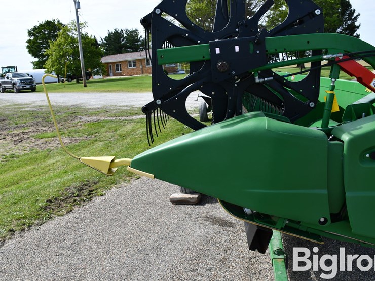2017-john-deere-635f-image-12