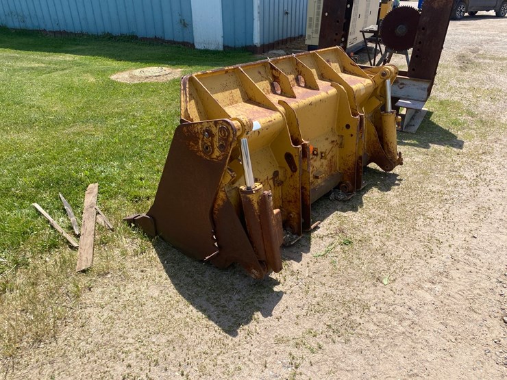#7075-•-88"-4-in-1-loader-backhoe-bucket-(deerbrook,-wi)-image-10
