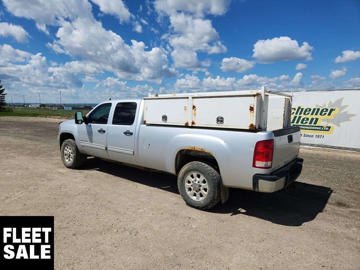 2012-gmc-sierra-3500hd-image-3
