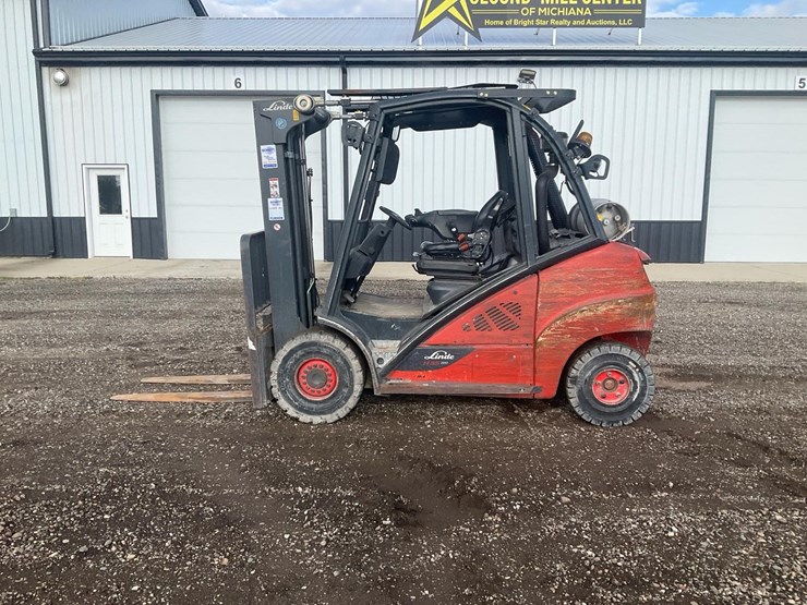 #1351-•-2015-linde-h35-evo-forklift-image-6