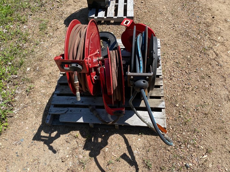 #7444-•-(5)-hose-reels-(antigo,-wi)-image-2