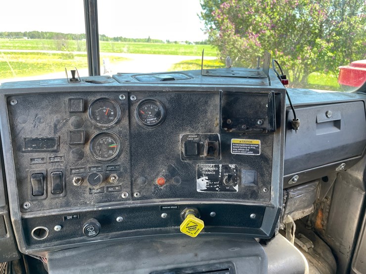 mack-dm688s-image-66