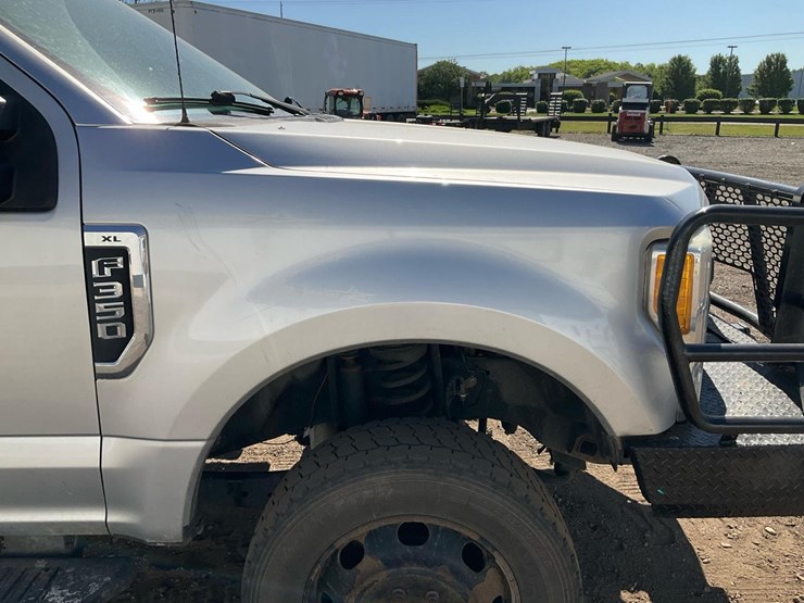 2017-ford-f350-image-59