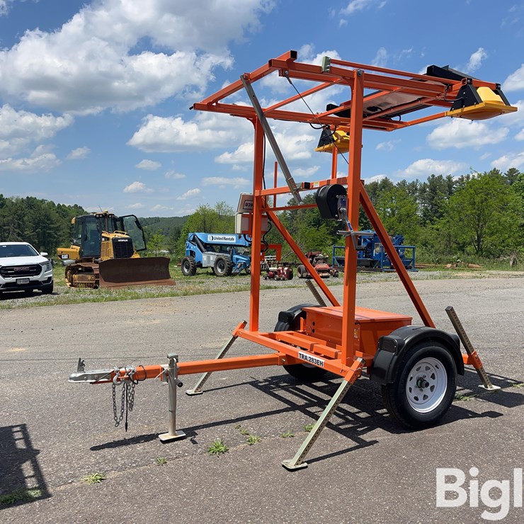 2023 Wanco Traffic Control Trailered Trucks Entering Highway Sign