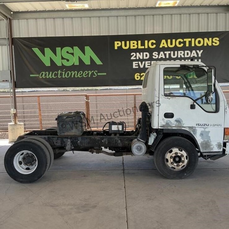 2001 ISUZU NPR