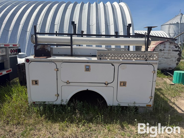 fiberglass-utility-pickup-box-image-4