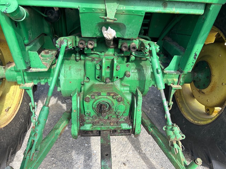 john-deere-2140-image-7