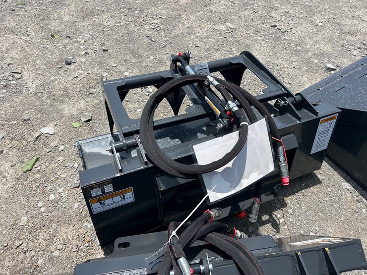 #107-•-mini-skid-steer-grapple-bucket-image-3