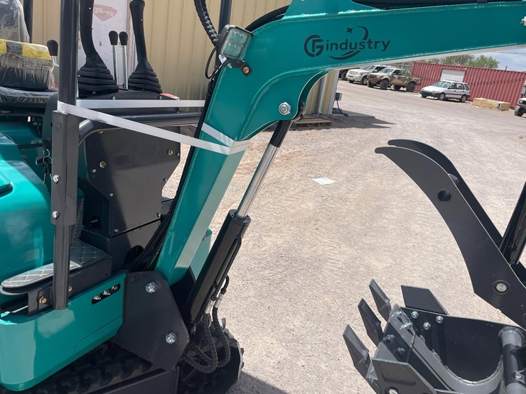 #2660-•-unused-cfg-mini-excavator-image-26