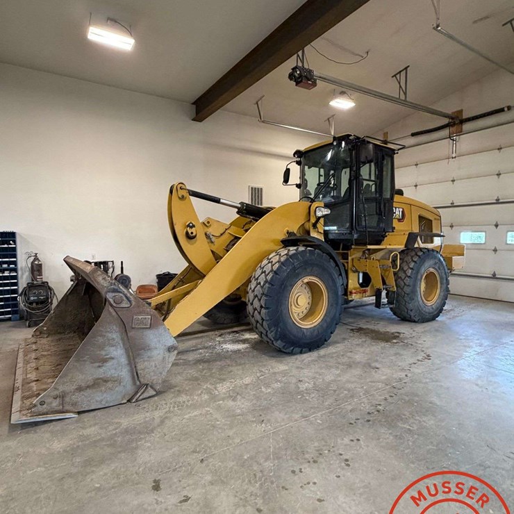 CATERPILLAR 938