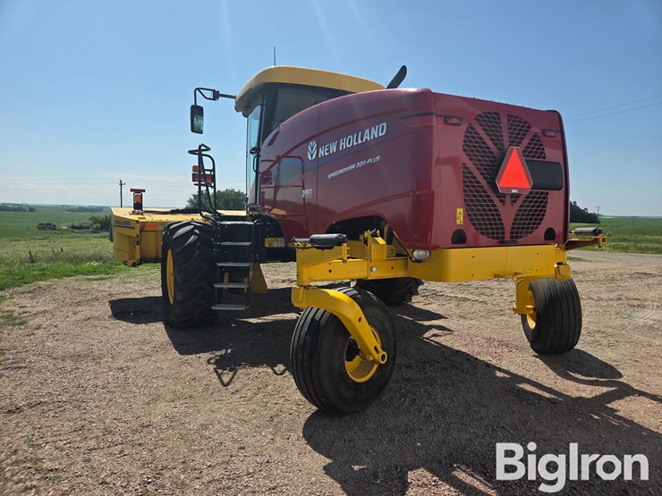 2023-new-holland-speedrower-220-image-7