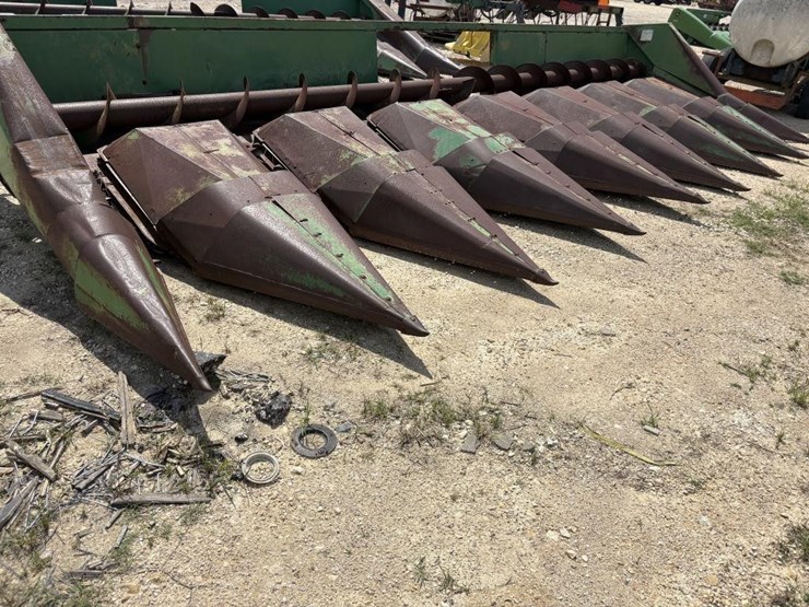 john-deere-444-image-3