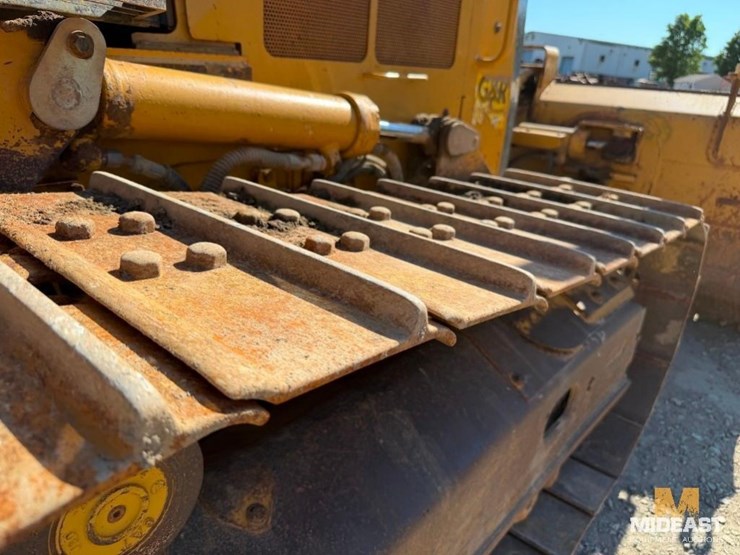 caterpillar-d5k-image-11