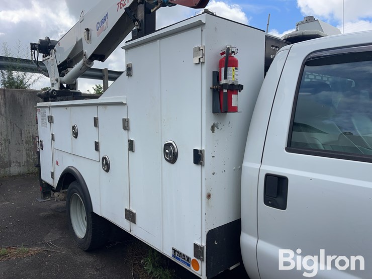 2015-ford-f550-image-16