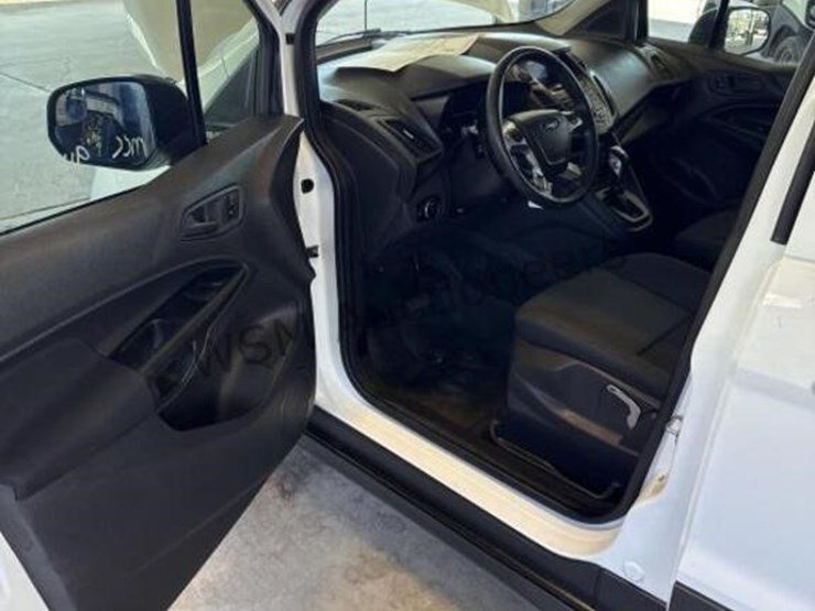 2015-ford-transit-connect-image-25