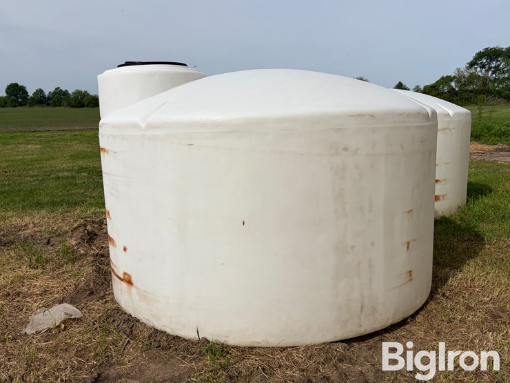 norwesco-1,300-gal-poly-tank-image-6