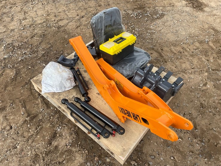 #2017-•-unused-2026-landhonor-mini-excavator-image-15