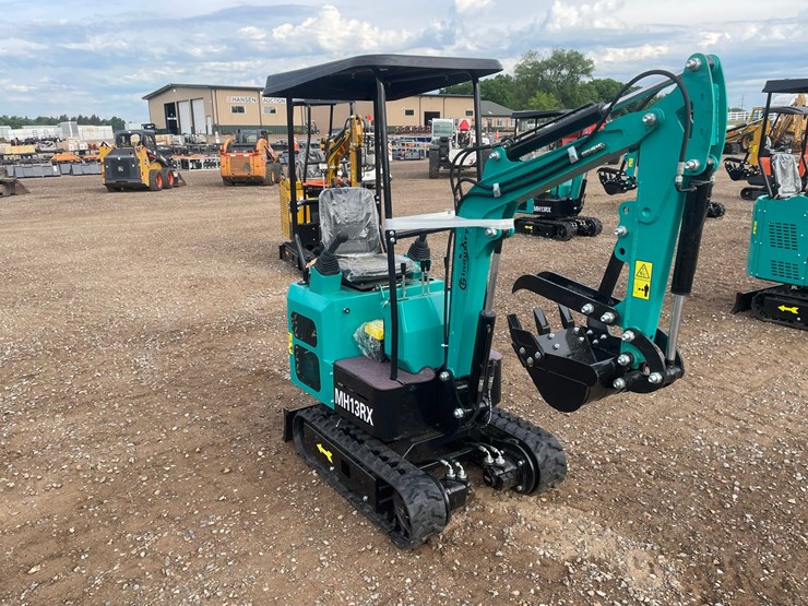 #2022-•-2026-cfg-mh13rx-mini-excavator-image-4