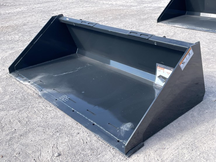 #2772-•-unused-2026-wolverine-skid-steer-track-duty-bucket-attachments-image-2