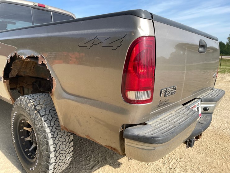 2004-ford-f350-image-21