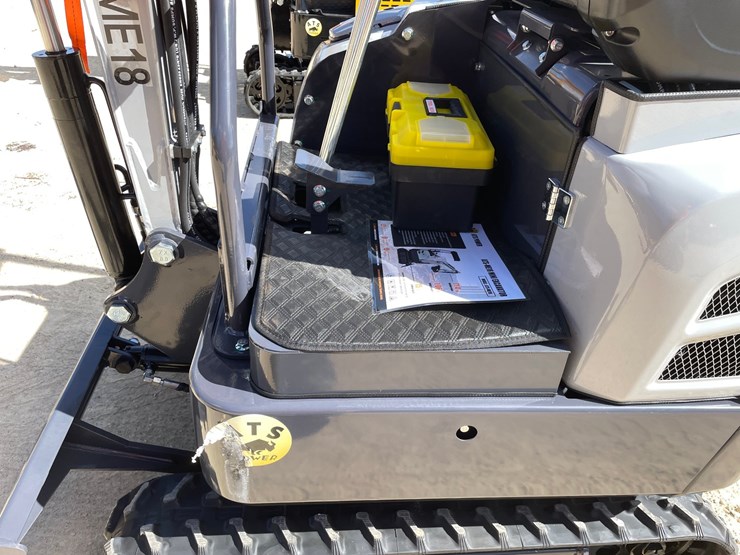 #1105-•-new-ats-me18-mini-excavator-image-12