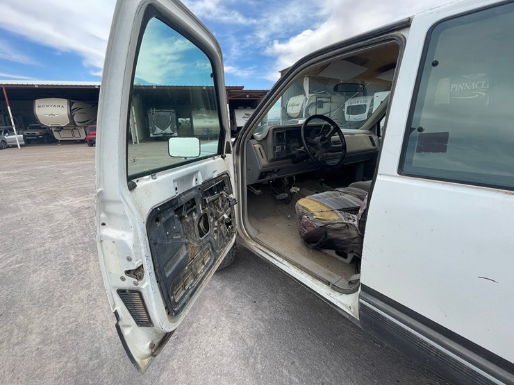 1992-chevrolet-k2500-image-25