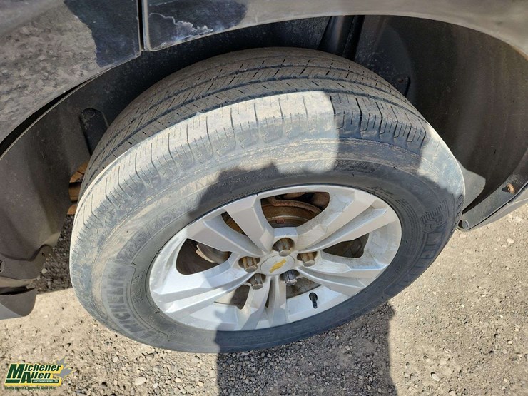 2017-chevrolet-equinox-image-11