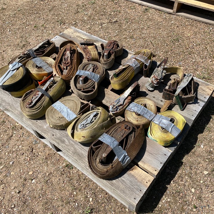 #7430 • Pallet of Ratchet Straps (Antigo, WI)