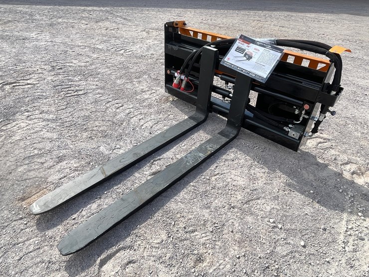 #2777-•-unused-2026-wolverine-adjustable-hydraulic-pallet-fork-attachments-image-2