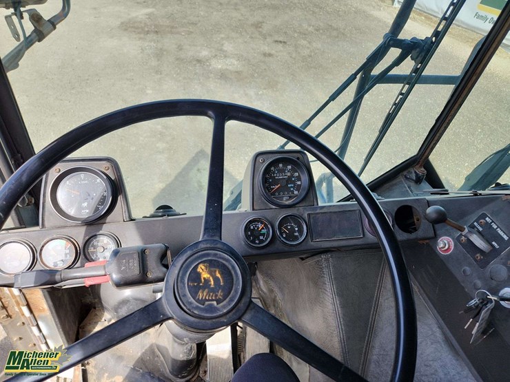 1999-mack-mr690s-image-25