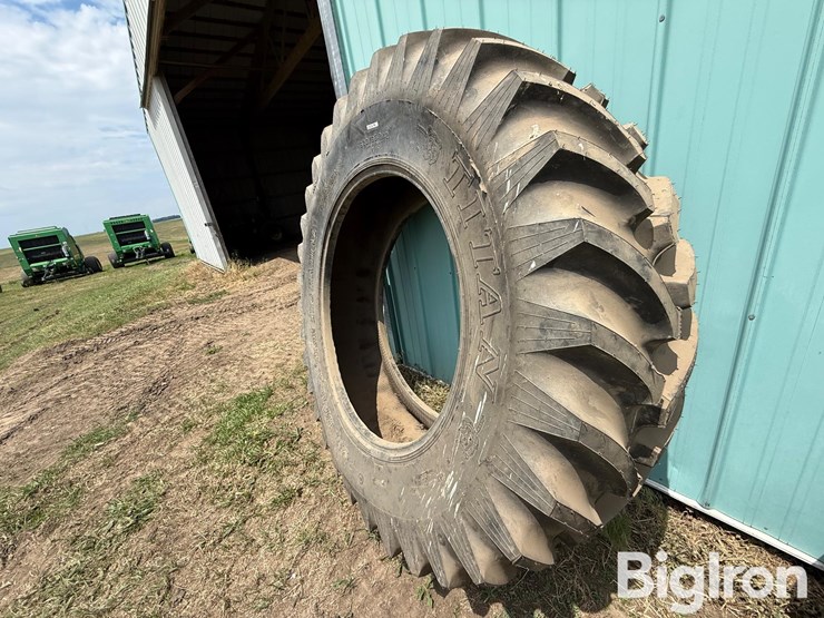 titan-hi--traction-lug-radial-r-1-520/85r42-tire-image-6