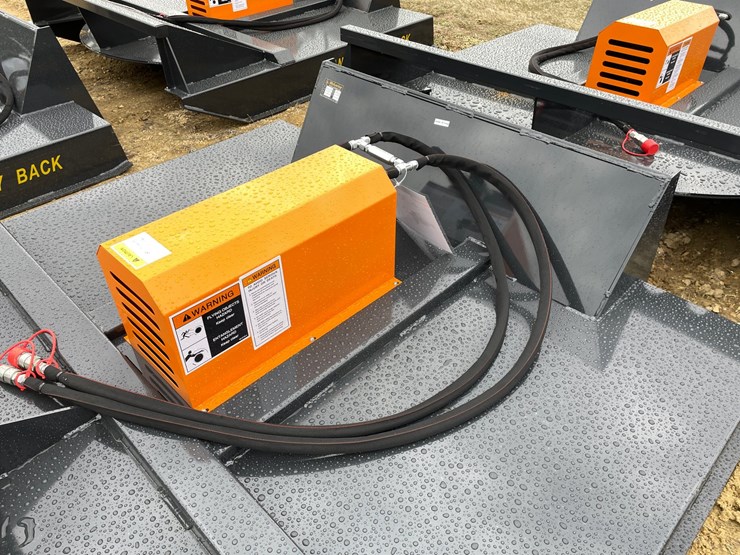 #2197-•-new-wolverine-skid-steer-brush-cutter-image-9