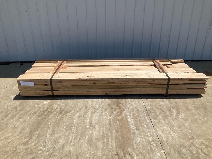 #4124-•-bundle-of-soft-maple-lumber-image-1