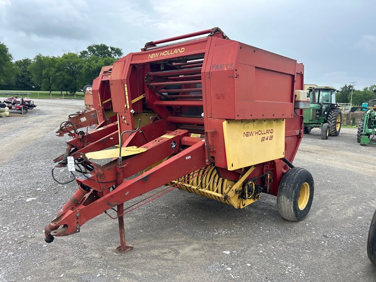 new-holland-848-image-3
